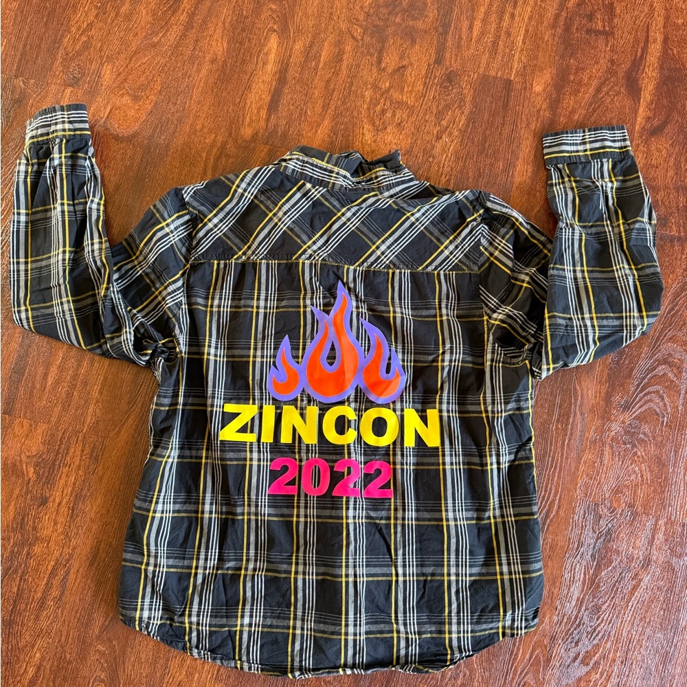 Zumba Plaid zincon 2022 button down